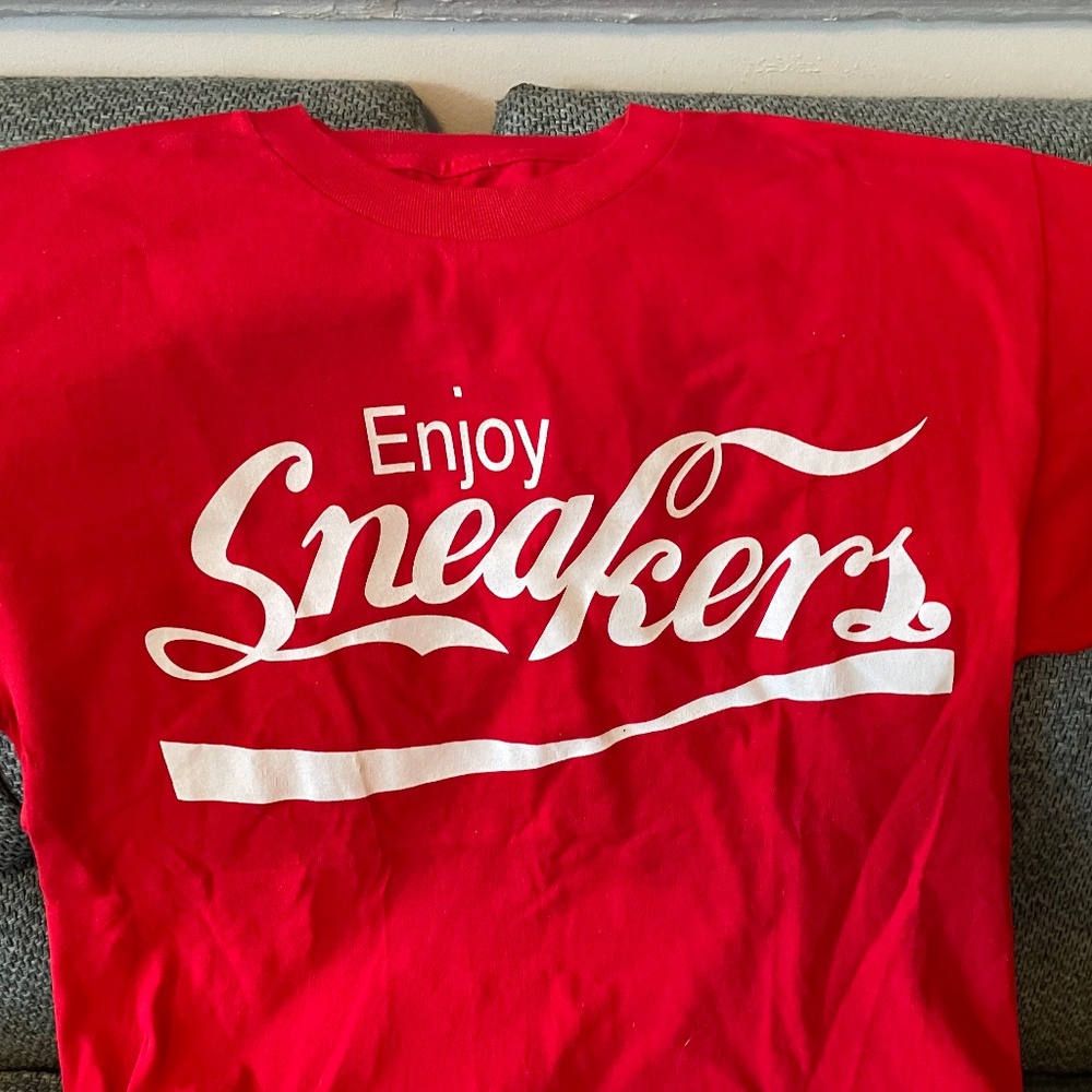 Enjoy Sneakers graphic tee